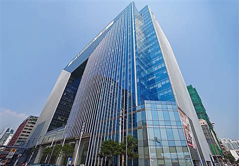 日本金融中心 裝潢拱門設計